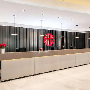 4* מלון Nh Collection